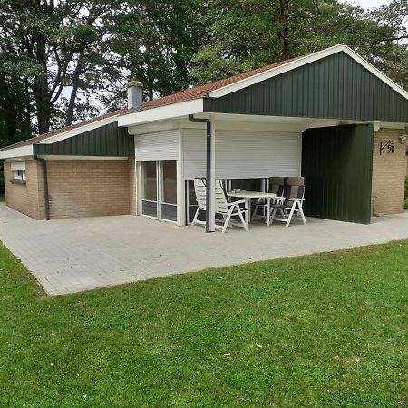 Bungalow/Vakantiehuis Op Park Bavelds Dennen เดเนกัมป์ ภายนอก รูปภาพ
