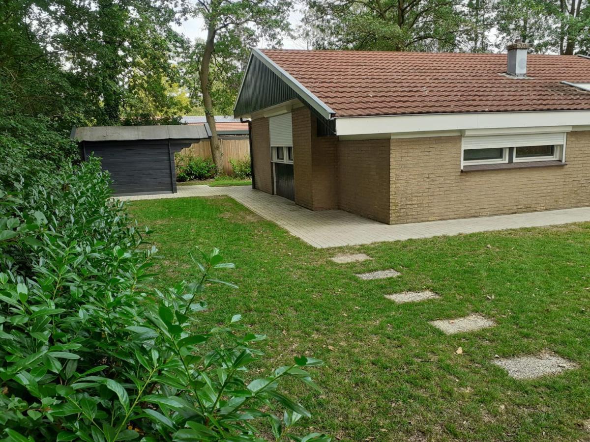 Bungalow/Vakantiehuis Op Park Bavelds Dennen เดเนกัมป์ ภายนอก รูปภาพ